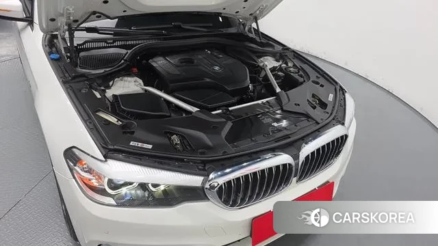 BMW 5 Series (G30) id 3480088 из Кореи 16