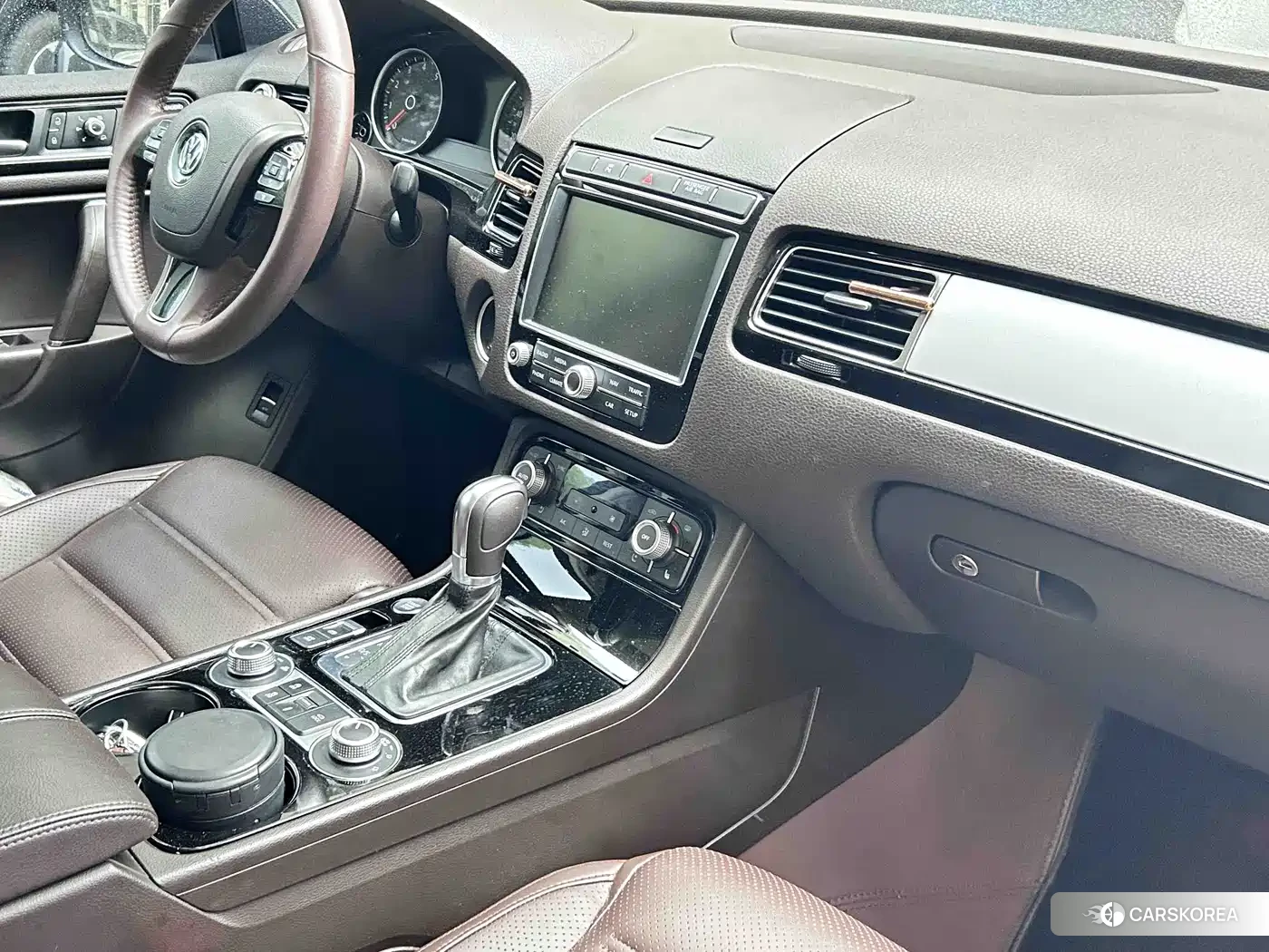 Volkswagen Touareg id 4565373 из Китая 14