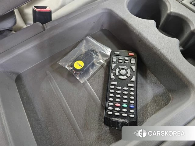 Hyundai The New Grand Starex id 4424557 из Кореи 16