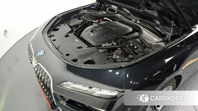 BMW 7 Series (G70) id 4302758 из Кореи 16