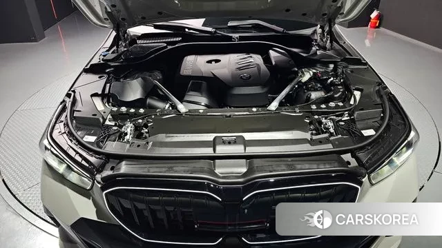 BMW 5 Series (G60) id 3217388 из Кореи 16