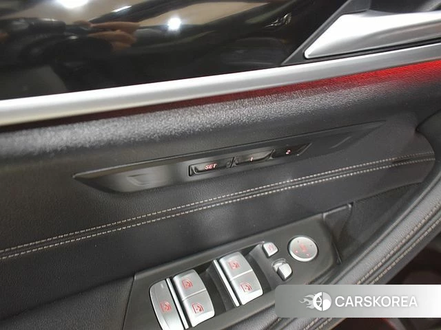 BMW 5 Series (G30) id 3866409 из Кореи 16