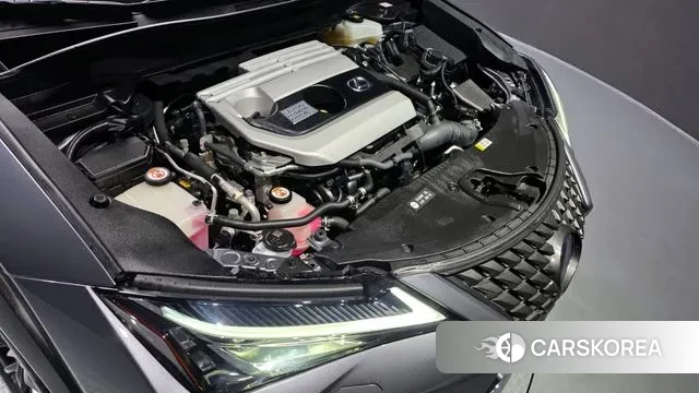 Lexus UX250h id 3530937 из Кореи 16