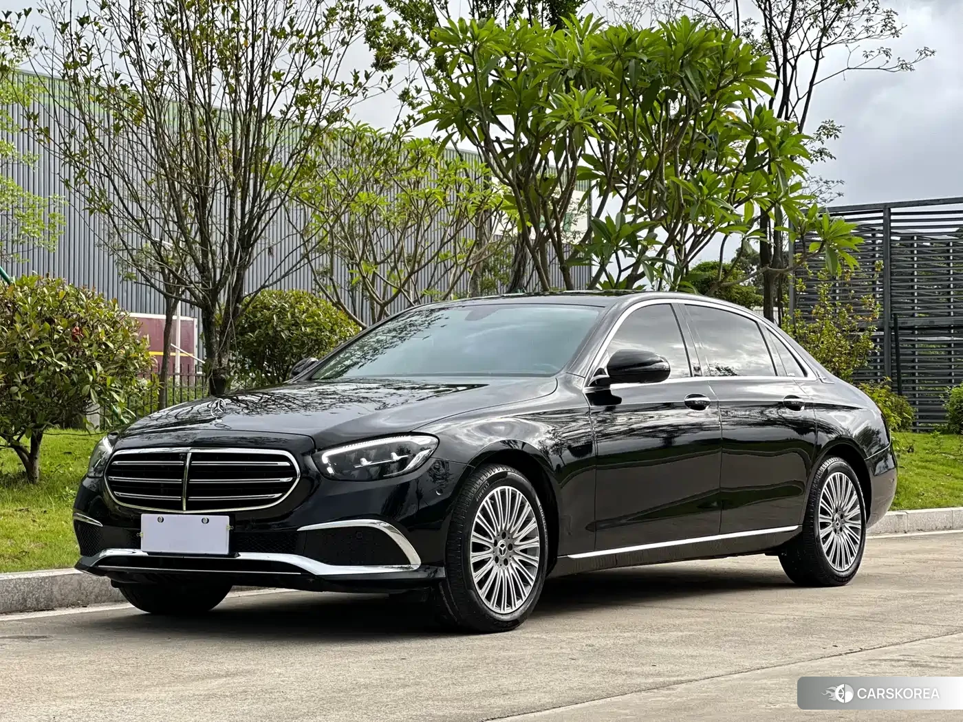 Mercedes-Benz E-Class id 4599764 из Китая 14