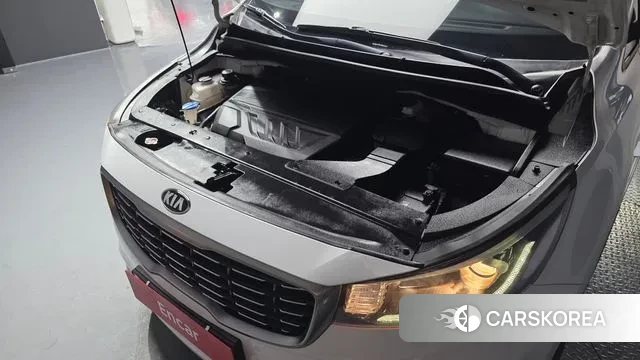 Kia The New Carnival id 3713956 из Кореи 16