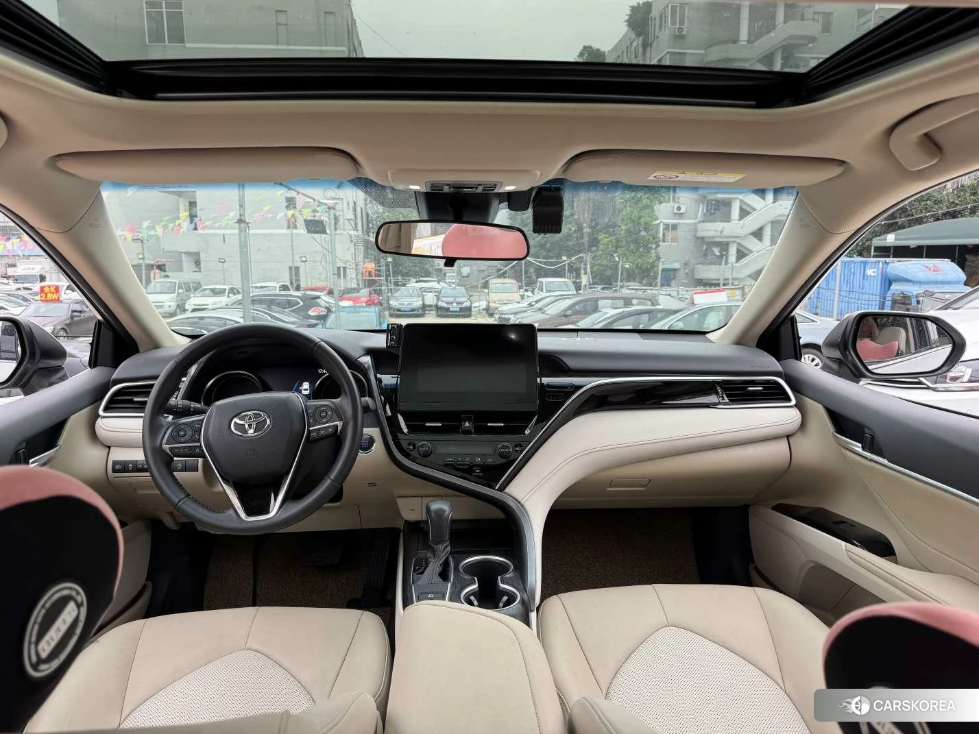 Toyota Camry 2023 Шампань из Китая, фото 6
