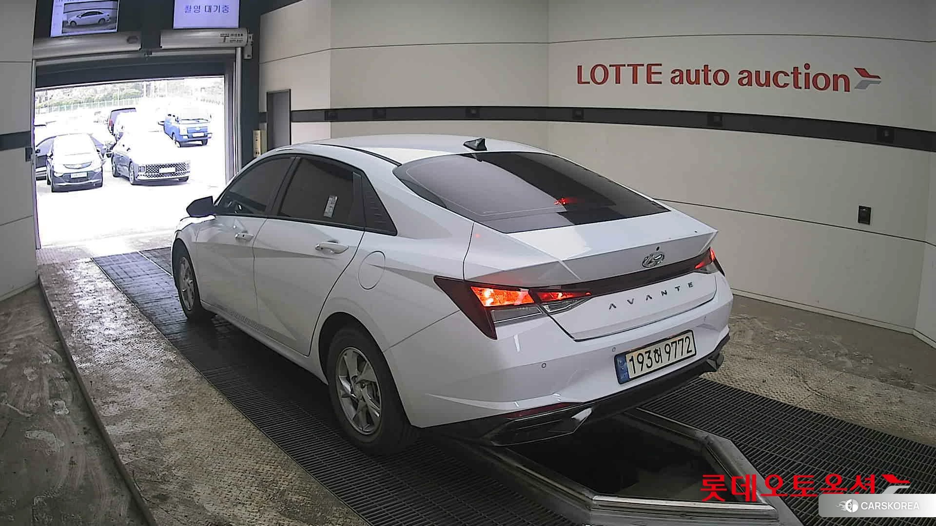 Hyundai Avante id 3888338 из Кореи 33