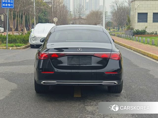 Mercedes-Benz E-class id 4275490 из Китая 22