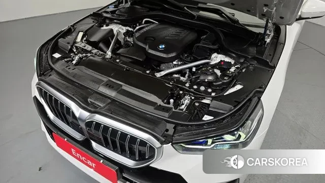 BMW 5 Series (G60) id 3446939 из Кореи 16