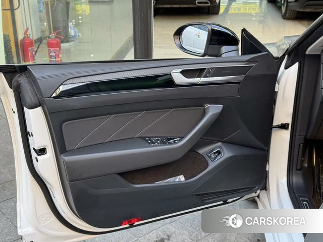 Volkswagen CC id 4271068 из Китая 17