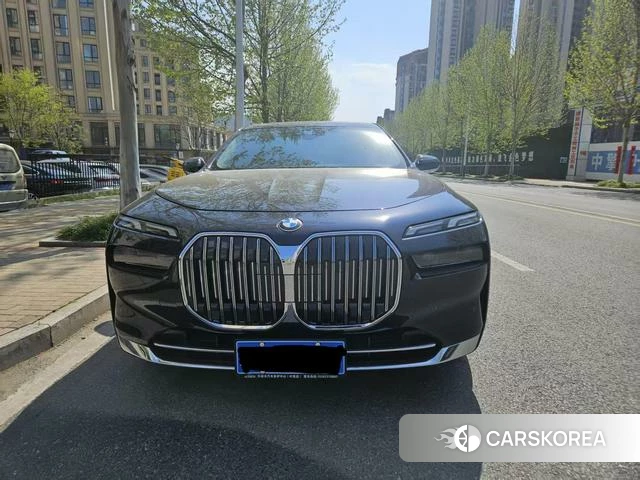 BMW 7 series 2024 Черный из Китая, фото 6