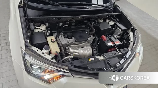 Toyota RAV4 id 3024655 из Кореи 16