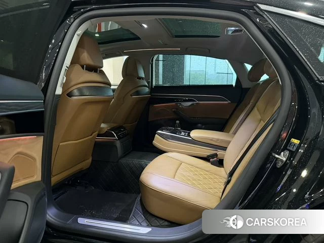 Audi A8 2021 Черный из Китая, фото 6