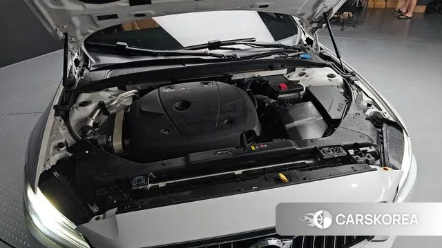 Volvo S60 3rd generation id 2886470 из Кореи 16