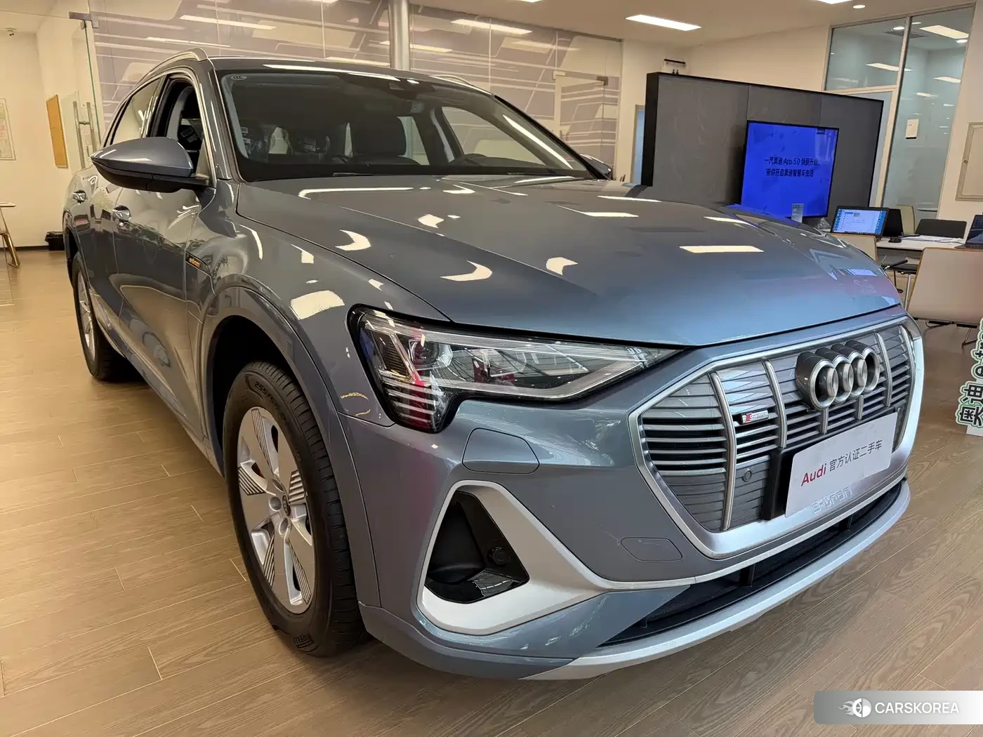 Audi e-tron 2026 Синий из Китая, фото 6