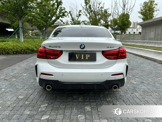 BMW 1 series 2023 Белый из Китая, фото 6