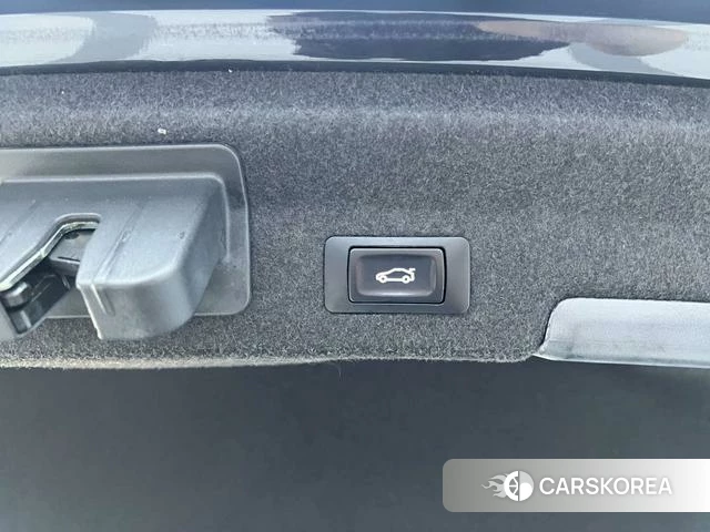 Audi A6L id 4335853 из Китая 29