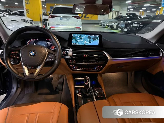 BMW 5 Series (G30) id 3853130 из Кореи 16