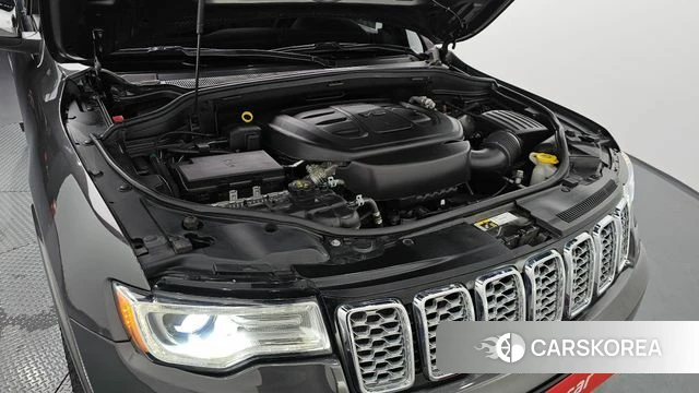 Jeep Grand Cherokee id 4350631 из Кореи 32