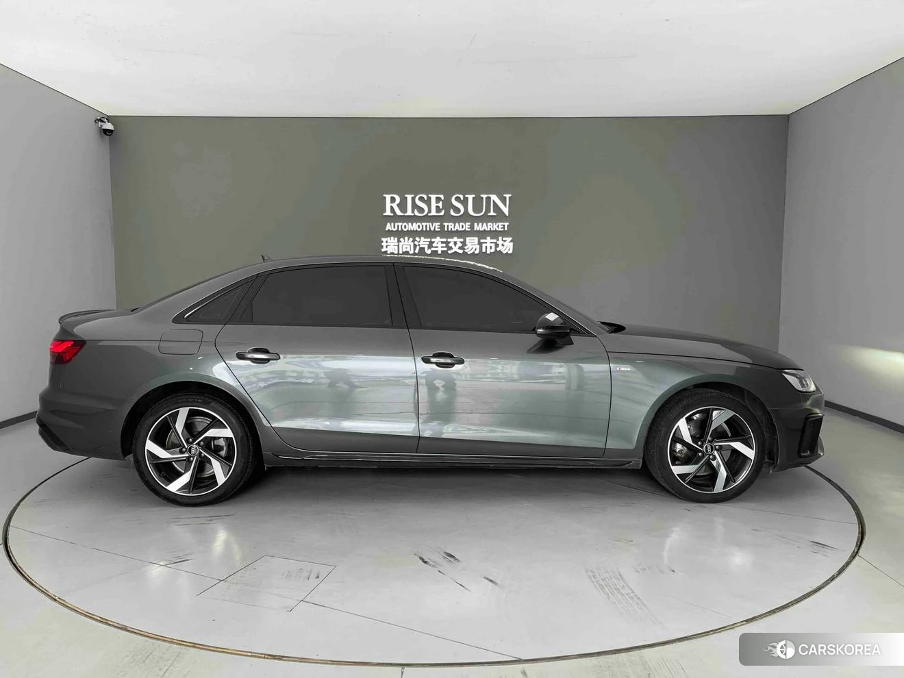 Audi A4L id 4498698 из Китая 23