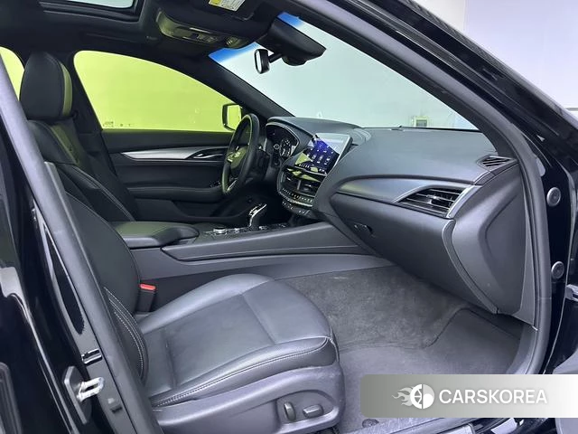Cadillac CT5 id 3890758 из Китая 10