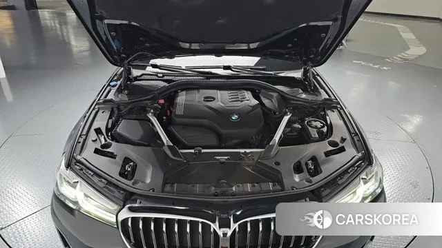 BMW 5 Series (G30) id 3053856 из Кореи 16