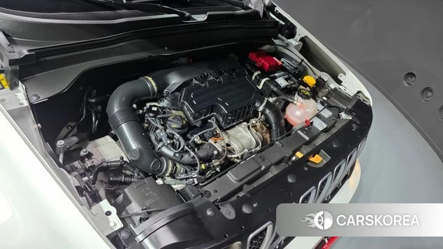 Jeep Renegade id 4763309 из Кореи 16