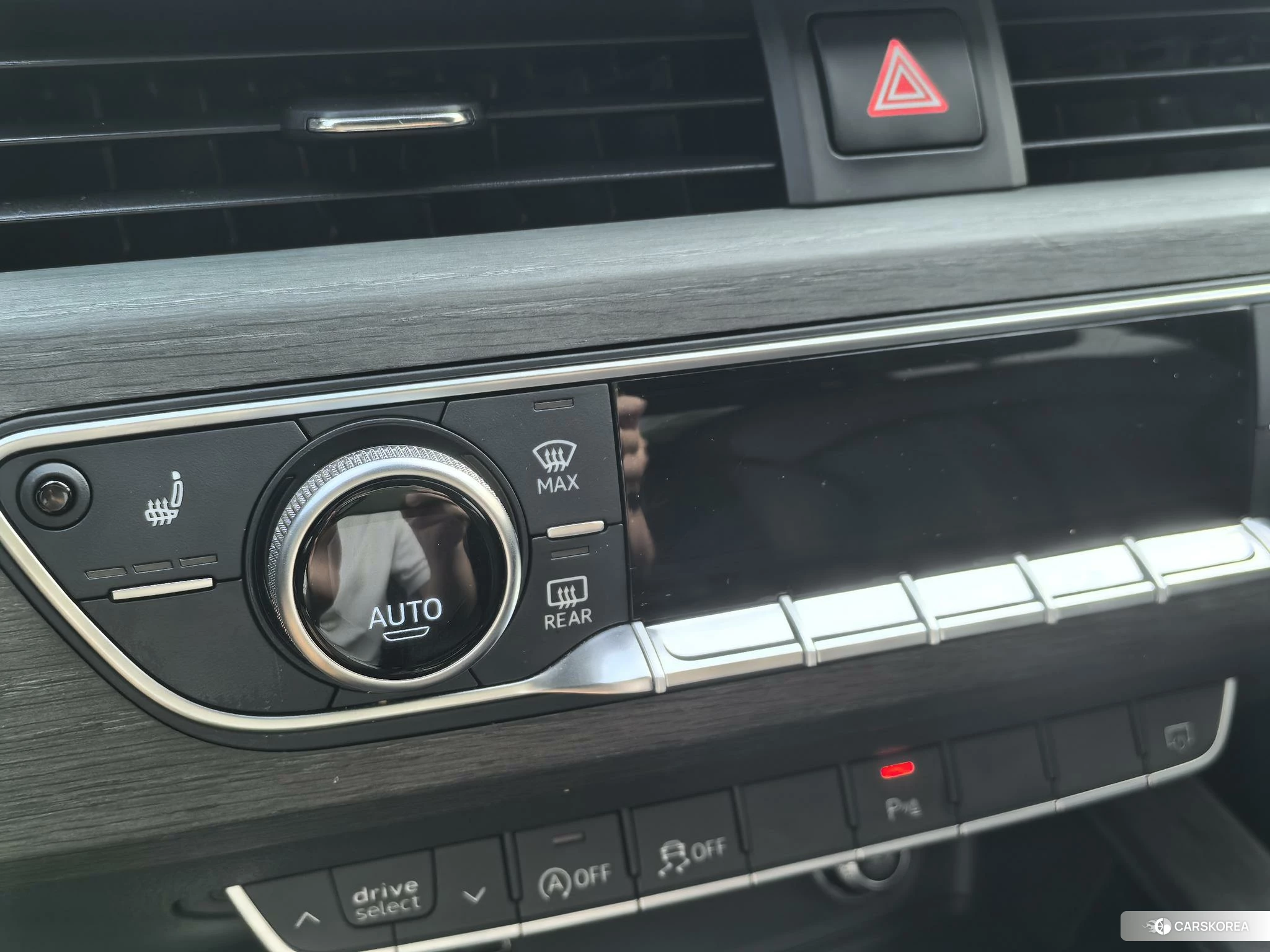 Audi A4L id 4486411 из Китая 18
