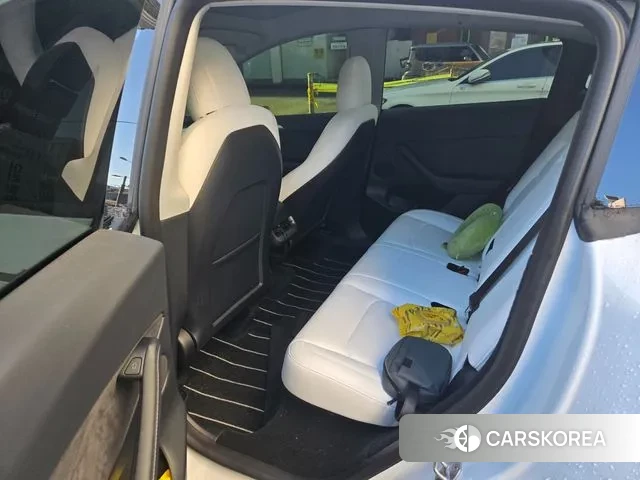 Tesla Model Y 2023 Белый из Кореи, фото 6