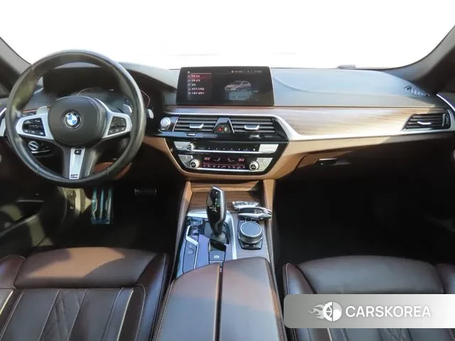 BMW 5 Series (G30) id 3765976 из Кореи 15