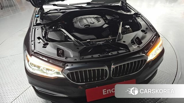 BMW 5 Series (G30) id 4384437 из Кореи 28