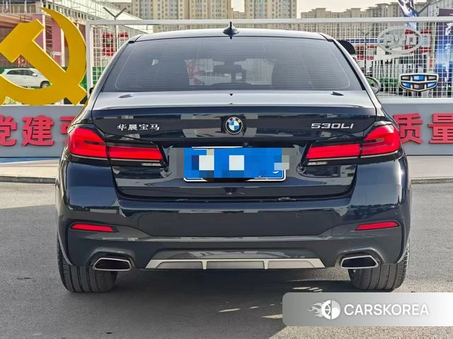 BMW 5 series 2021 Черный из Китая, фото 6