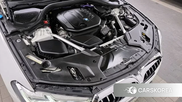 BMW 5 Series (G30) id 3615320 из Кореи 16