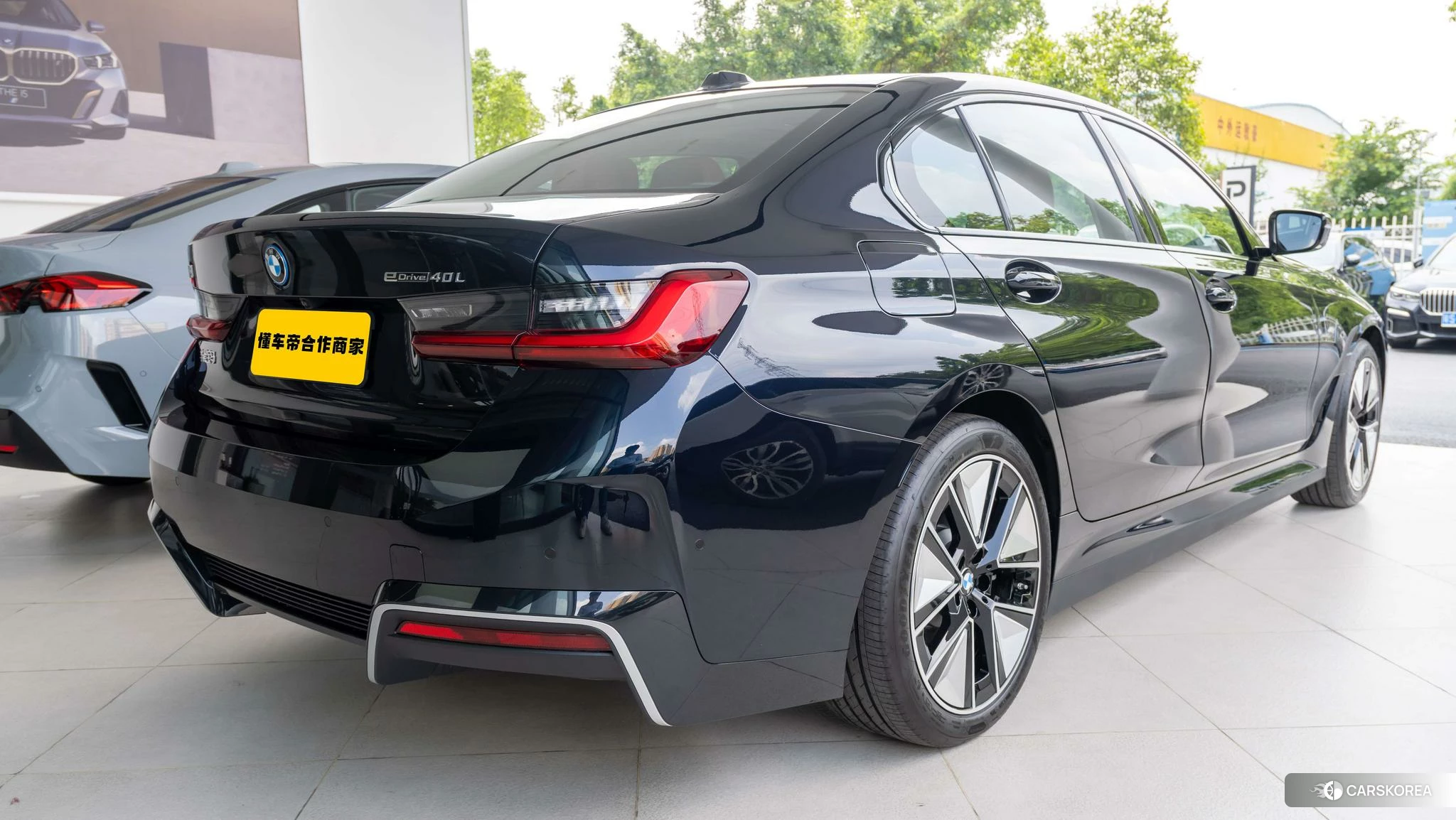 BMW i3 id 4440376 из Китая 15
