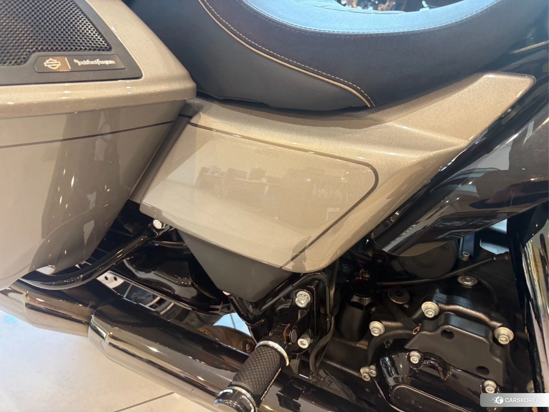 Harley-Davidson Road Glide FLTRXSE1800 CVO id 4373752 из Японии 26