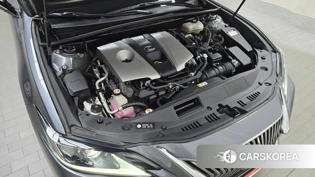 Lexus ES300h 7th generation id 4416501 из Кореи 16
