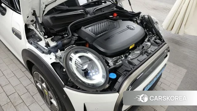 Mini Cooper Electric id 3565912 из Кореи 16