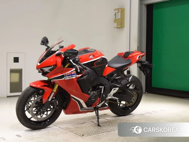 Проданный Honda CBR1000RR 2018 из Японии, фото 3