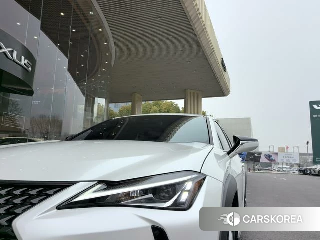 Lexus UX id 4209264 из Китая 13