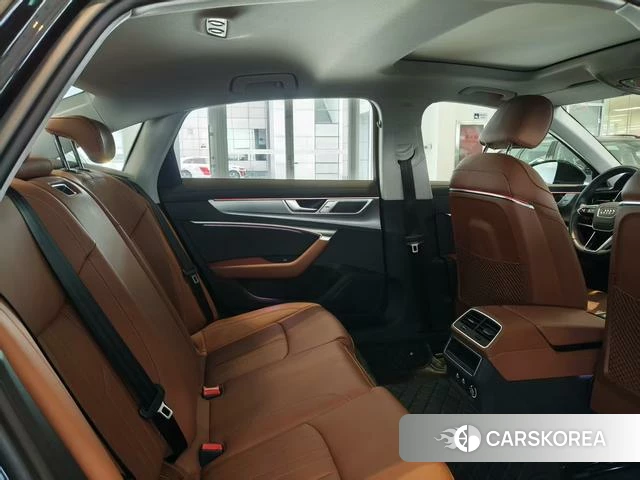 Audi A6L id 3908374 из Китая 14