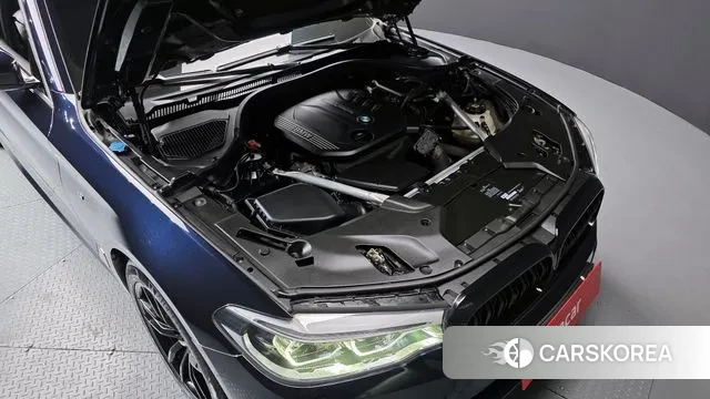 BMW 5 Series (G30) id 3616695 из Кореи 16