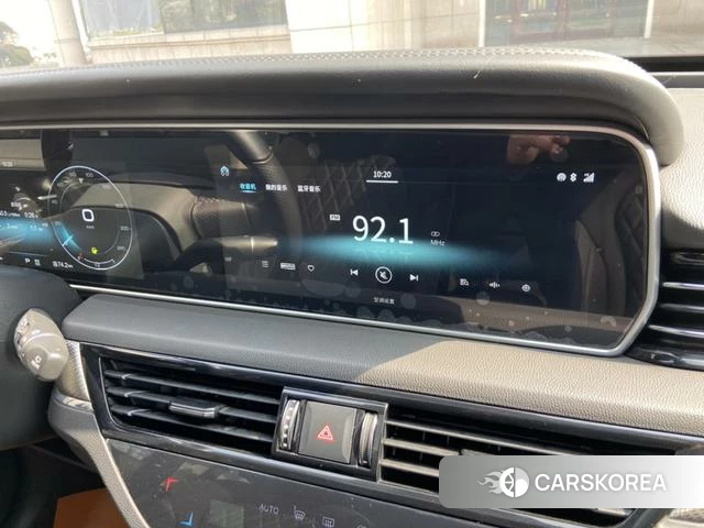 Red flag HS5 id 3857090 из Китая 15