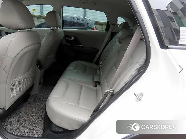 Kia Niro id 4420603 из Кореи 16