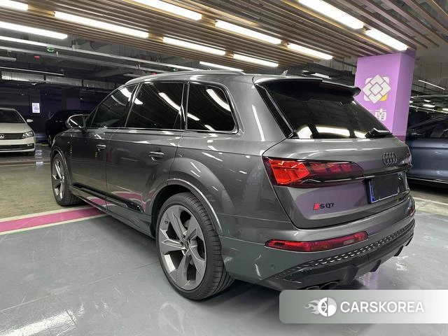 Audi SQ7 2024 Темно-серый из Китая, фото 6