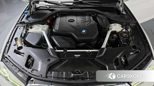 BMW 5 Series (G30) id 4899222 из Кореи 37
