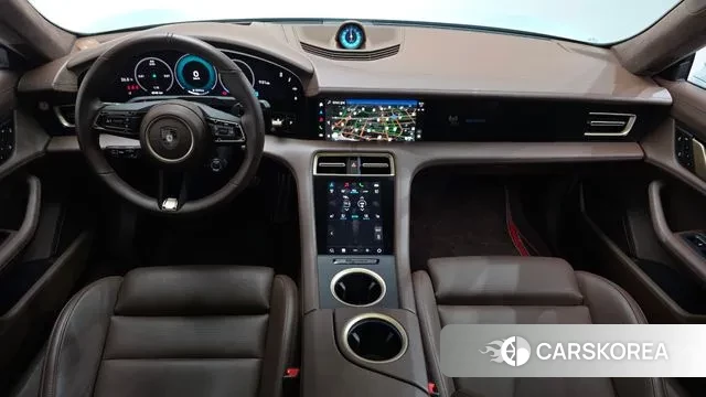 Porsche Taycan id 3131506 из Кореи 16