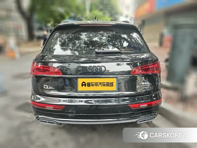 Audi Q5L 2022 Черный из Китая, фото 6