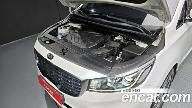 Kia The New Carnival id 2390392 из Кореи 16