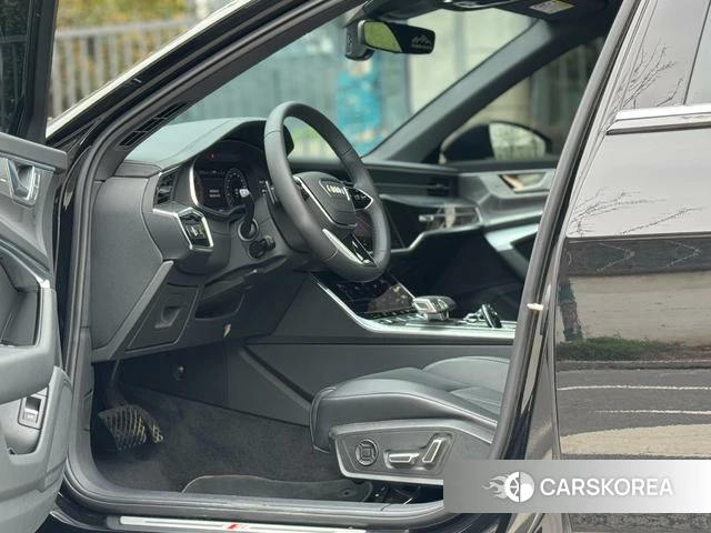 Audi A6L id 4276820 из Китая 12
