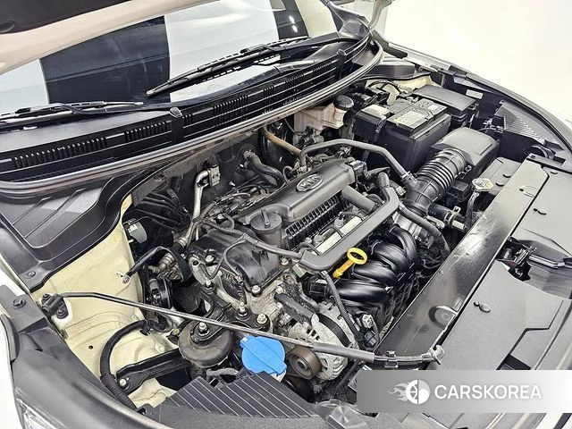 Kia Stonic id 4465615 из Кореи 16
